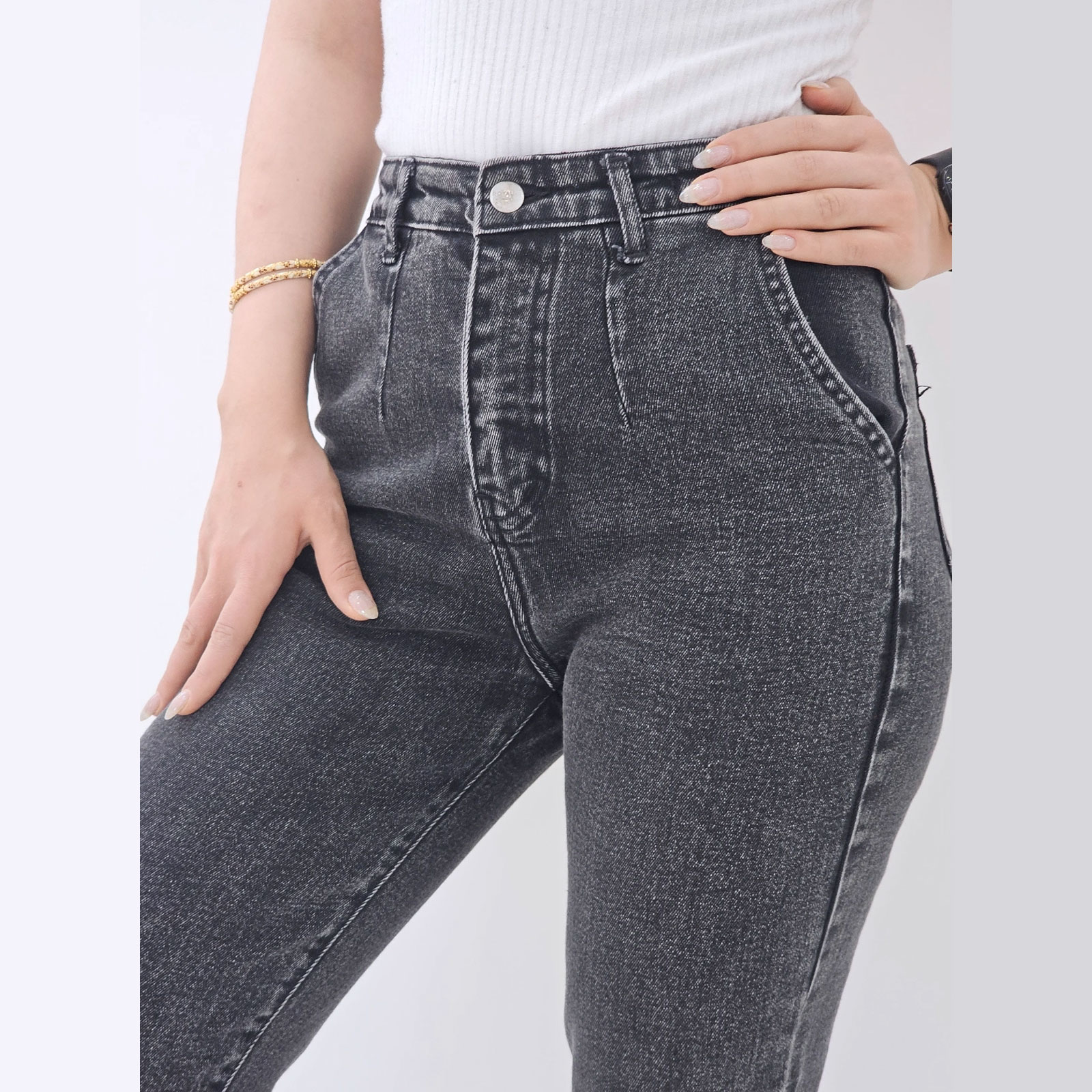 Mom-fit-jeans-with-back-waist-code-003-2